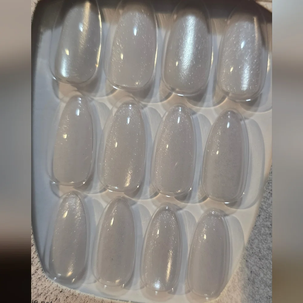 OPI xPress/On Gel-Like Nails - Glass Slipper